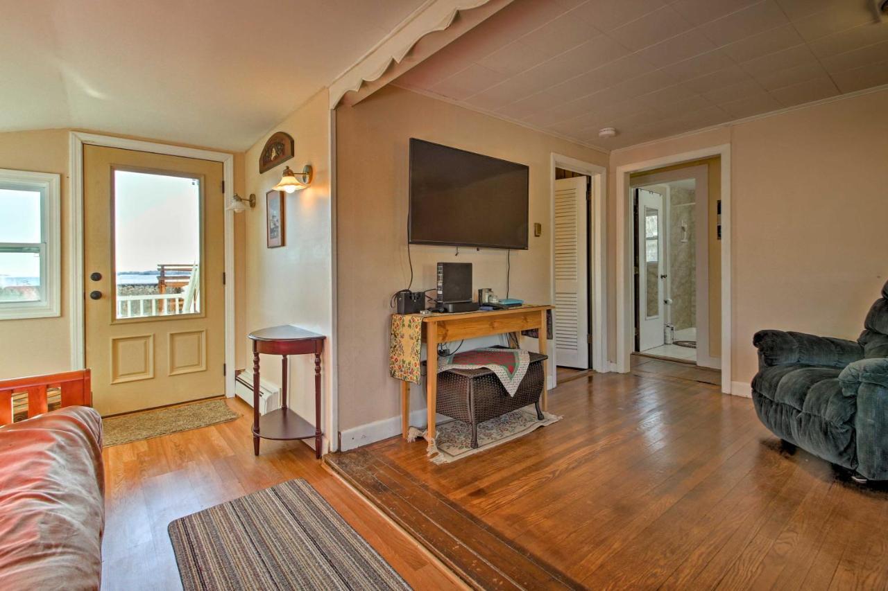 Cozy Buzzards Bay Home Steps To Cape Cod Canal! Bourne Extérieur photo