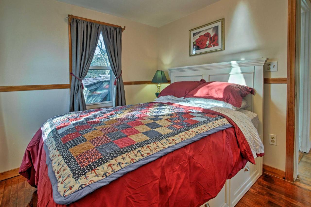 Cozy Buzzards Bay Home Steps To Cape Cod Canal! Bourne Extérieur photo